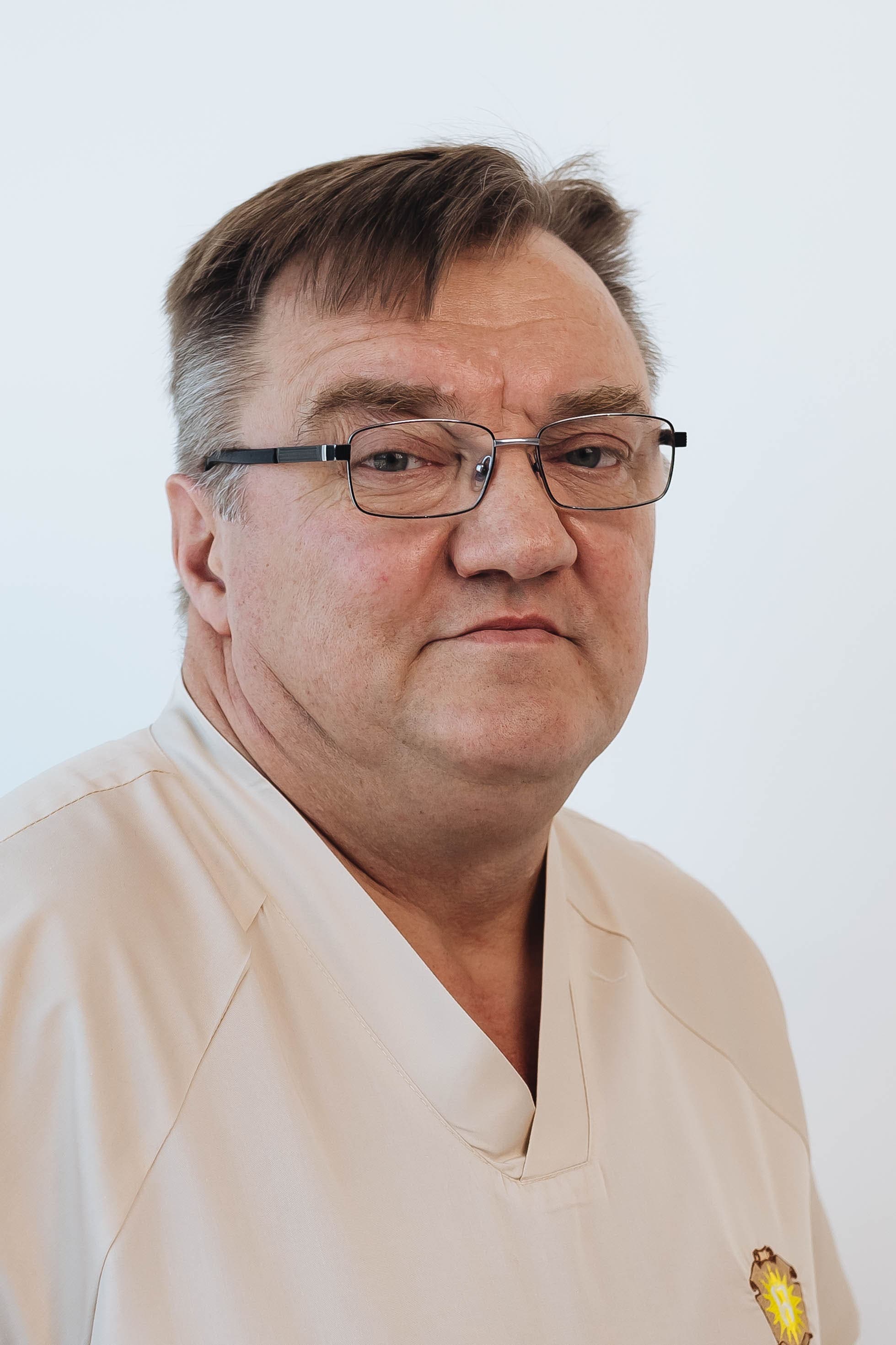 Анатолій Михайлович — Головний зубний технік клініки, стоматологія Центр Плоскирів у Хмельницькому
